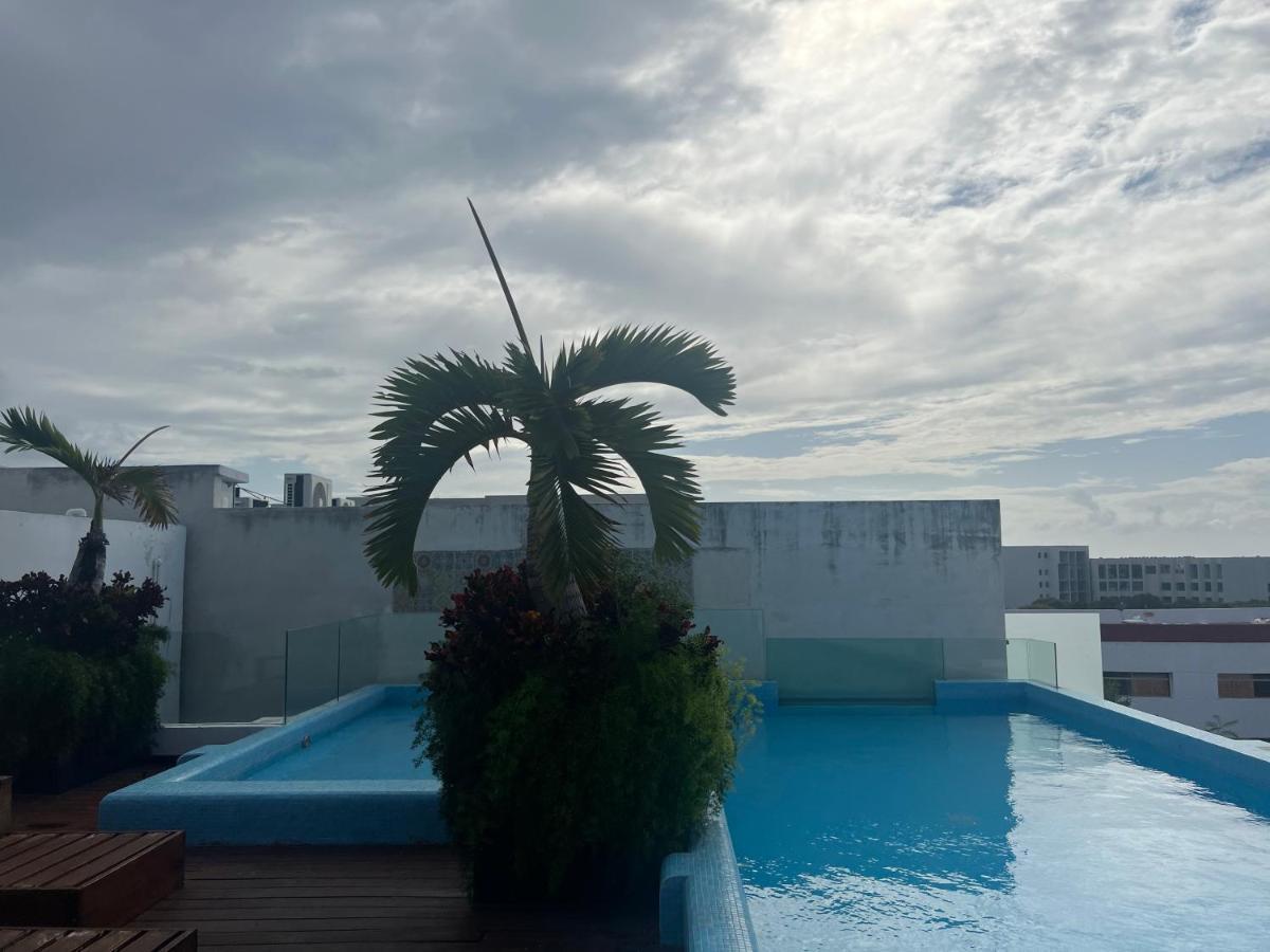 One Block From The Beach! Apartamento